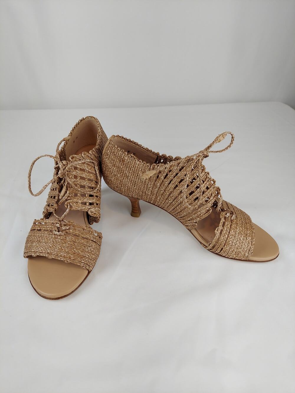 Stuart Weitzman Beige Open Toe Wicker Mid Heel Pump Size 6
